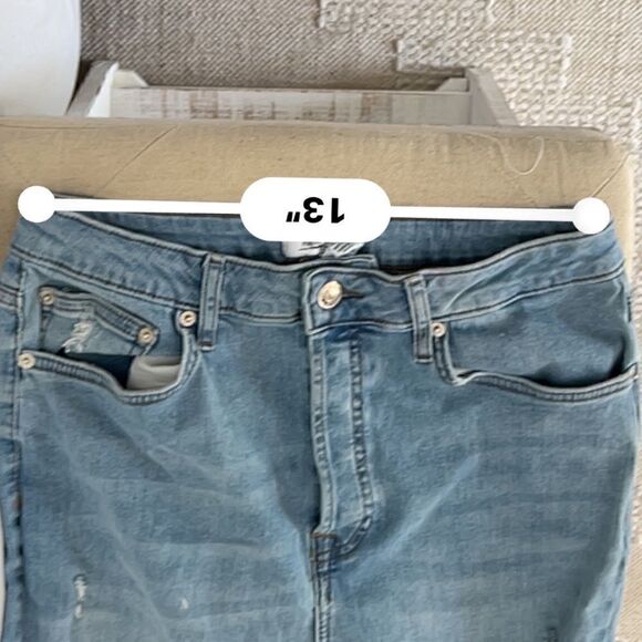Forever 21 high rise, distressed button fly skinny jeans - Picture 10 of 13